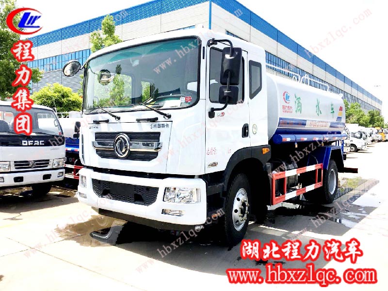 貨比三家，還是湖北程力灑水車性價(jià)比高