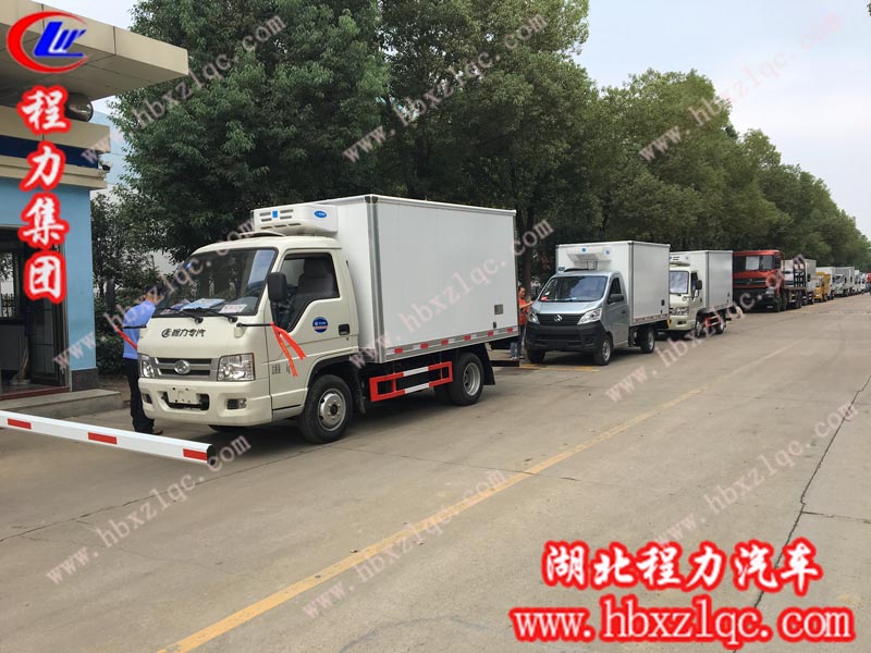 2019/10/08 西昌涼山高總在湖北程力集團(tuán)訂購(gòu)了三臺(tái)藍(lán)牌冷藏車(chē)，單號(hào)80107/80109