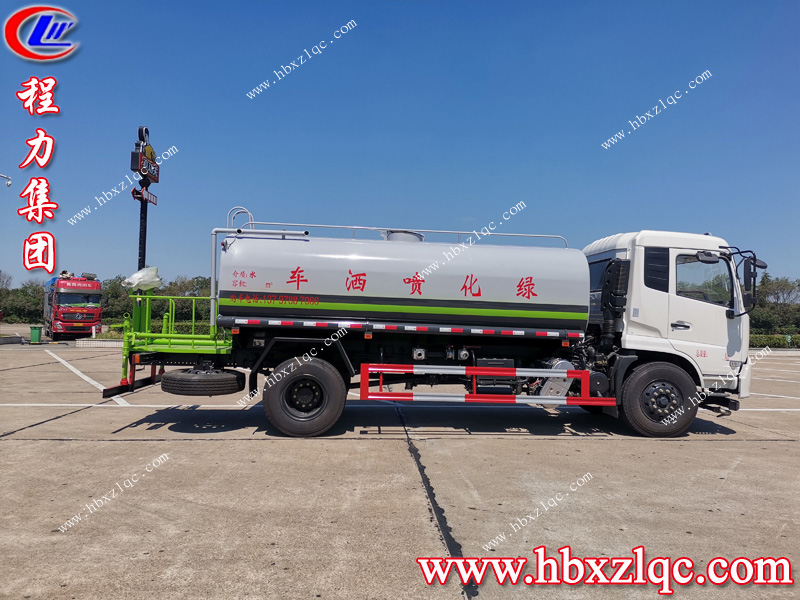 乘風(fēng)破浪，湖北程力東風(fēng)天錦灑水車帶你披荊斬棘