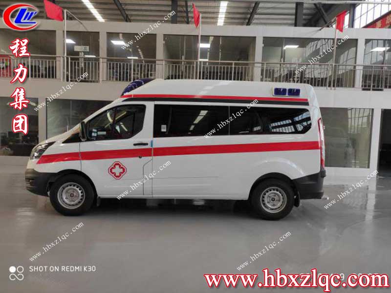 湖北程力福特V362監(jiān)護(hù)型救護(hù)車，助力貴州遵義白衣戰(zhàn)士一臂之力