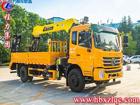 隨車吊車型多，選擇多，好的品質(zhì)就在湖北程力汽車集團(tuán)